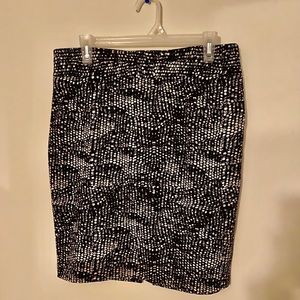 NWOT’s Grave Elements Medium Skirt- Black & White